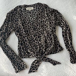 Cloth & Stone (anthropology) front tie, crop, flowy top small